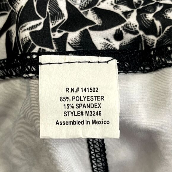 NEW EVCR Evolution Creation 7/8 Leggings Medium Black White Pineapple Print - Picture 6 of 11